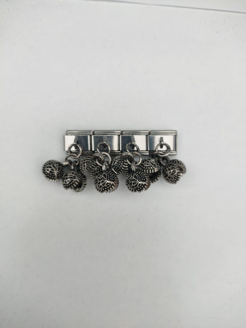 Çelik Charm