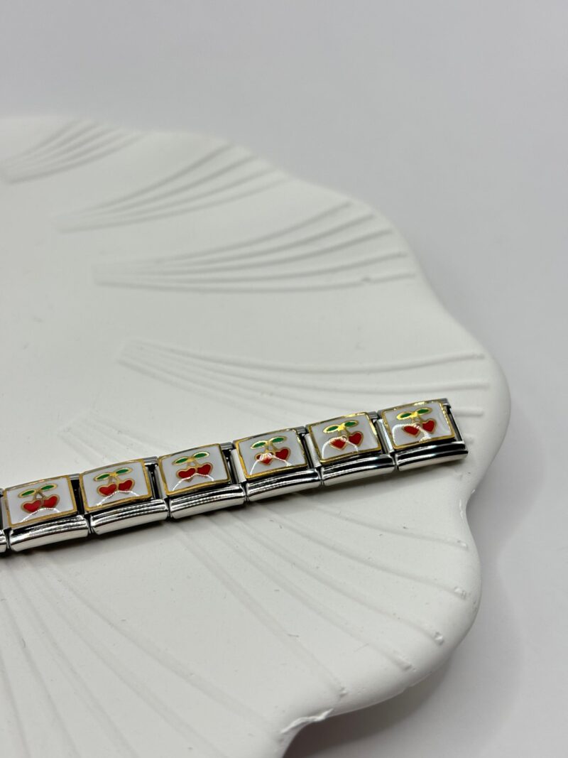 Çelik Charm