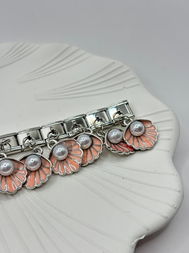 Çelik Charm