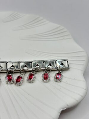 Çelik Charm