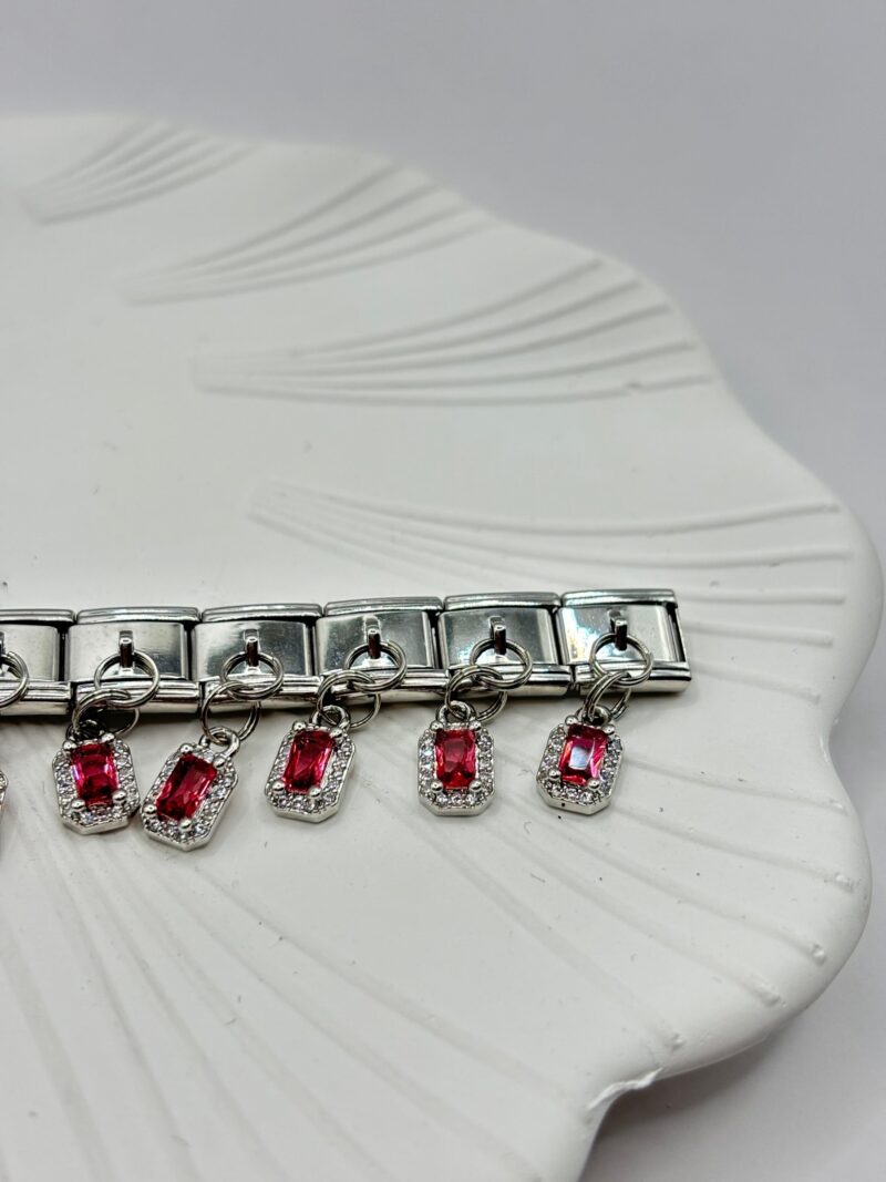 Çelik Charm