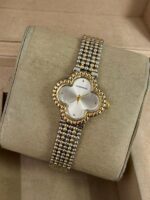 Yonca Kadın Kol Saati