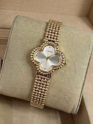 Yonca Kadın Kol Saati