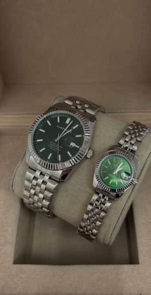 Çelik Takvimli Çift Saati