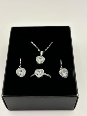 Kolye-Küpe-Yüzük Set