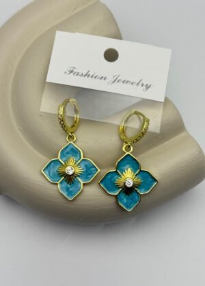 Vip Gold Taşlı Yonca Sallantılı Küpe