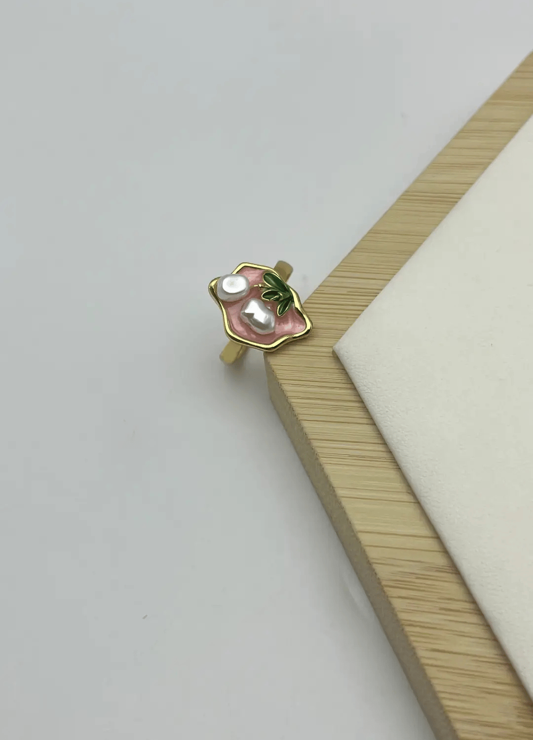 Çelik Gold Renkli Ayarlanabilir Yüzük 1 Çelik Gold Renkli Ayarlanabilir Yüzük