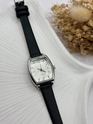 Kayışlı Kadın Kol Saati