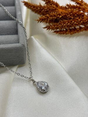 Çelik Taşlı Kolye