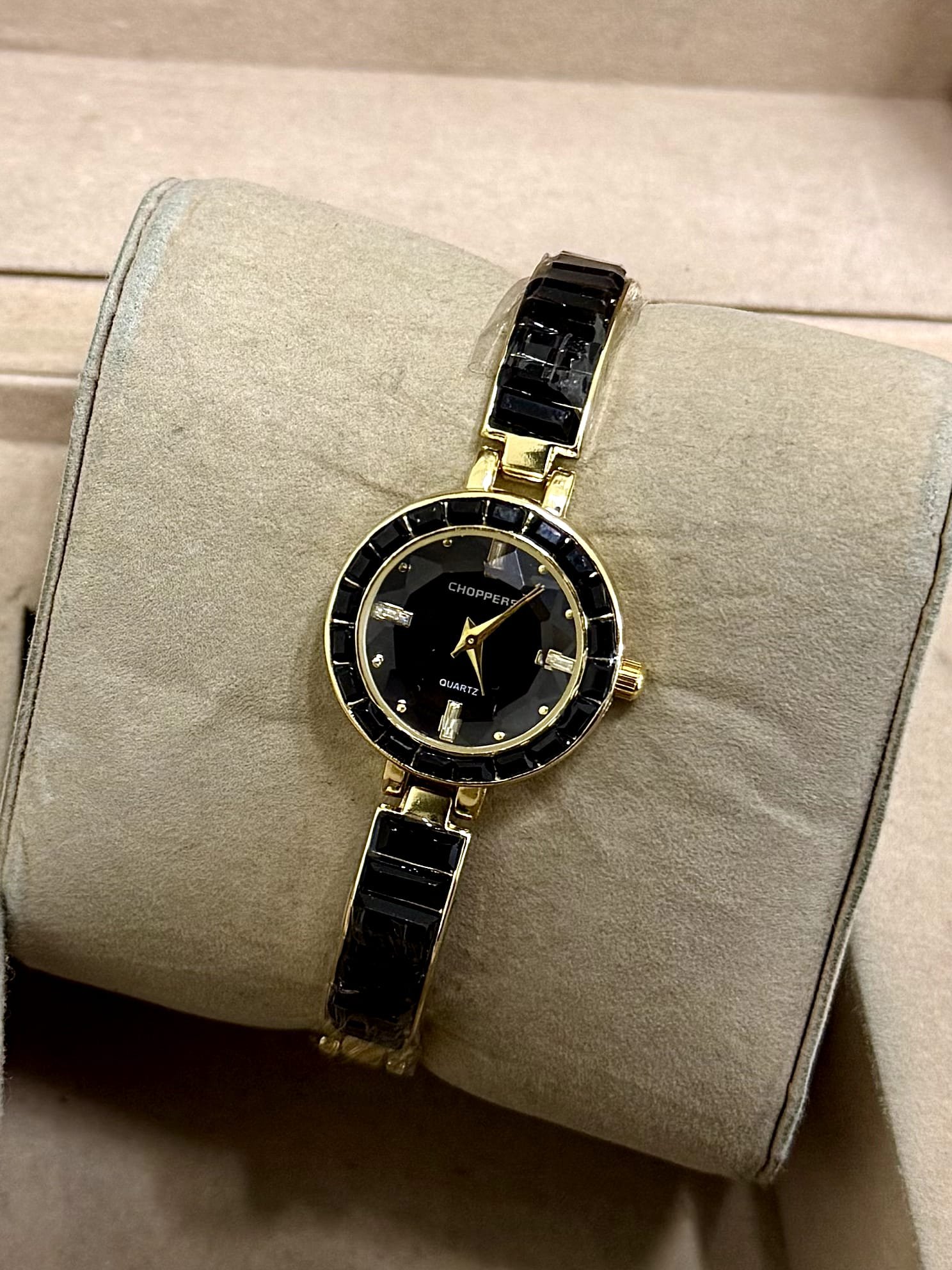 Taşlı Kadın Kol Saati