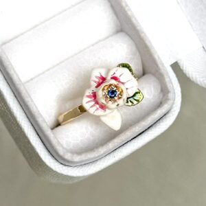 Ayarlanabilir Mineli Çiçek Yüzük