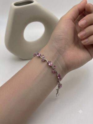 Gümüş Renk Pembe Taşlı Sarmaşık Bileklik 